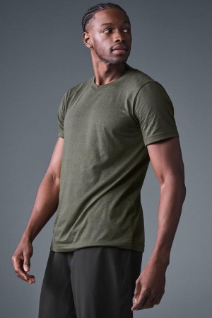 Camisetas Running Alo Yoga Triumph Hombre Verde | España OQPL-06957