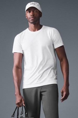 Camisetas Running Alo Yoga Triumph Hombre Blancas | España AYBM-84256