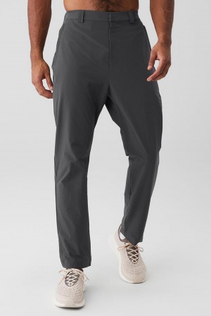 Pantalon Alo Yoga Co-Op Cropped Tech Hombre Anthracite | España HYLG-78019