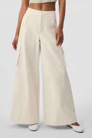 Pantalon Alo Yoga Show Off Cargo Wide Leg (Regular) Mujer Ivory | España SARC-69270