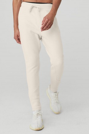 Pantalon Deportivo Alo Yoga The Triumph Hombre Bone | España OHAP-42586