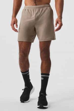 Short Alo Yoga 7" Conquer React Performance Hombre Gravel | España TGJL-89531