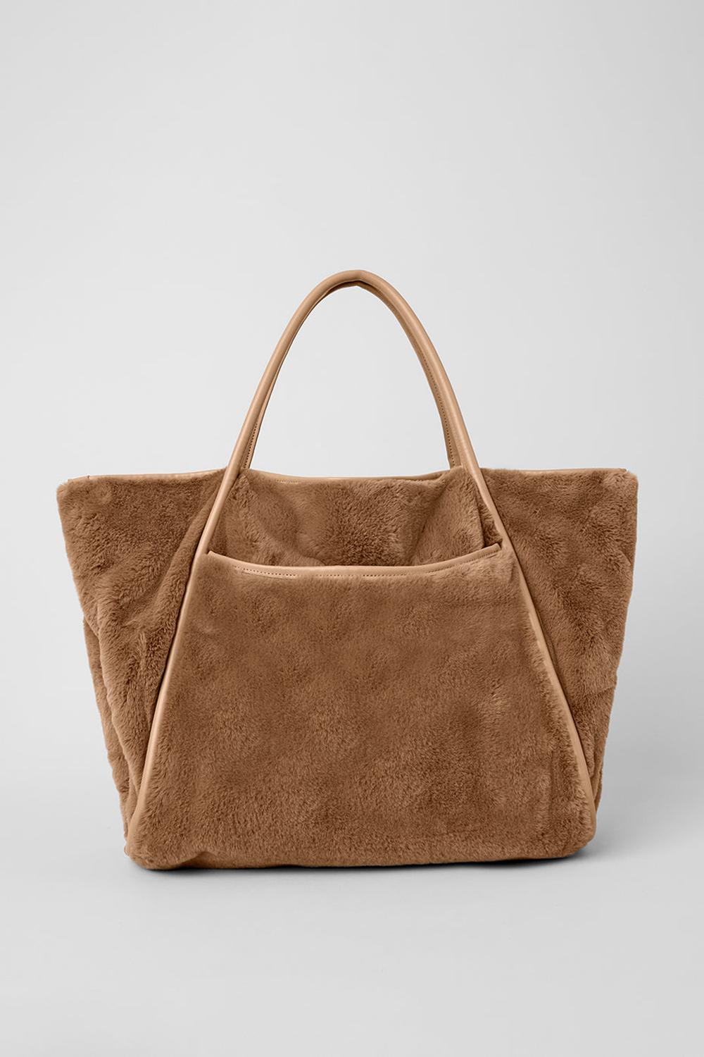 Bolso Tote Alo Yoga Faux Fur Mujer Toasted Almond | España  TCKL-38104
