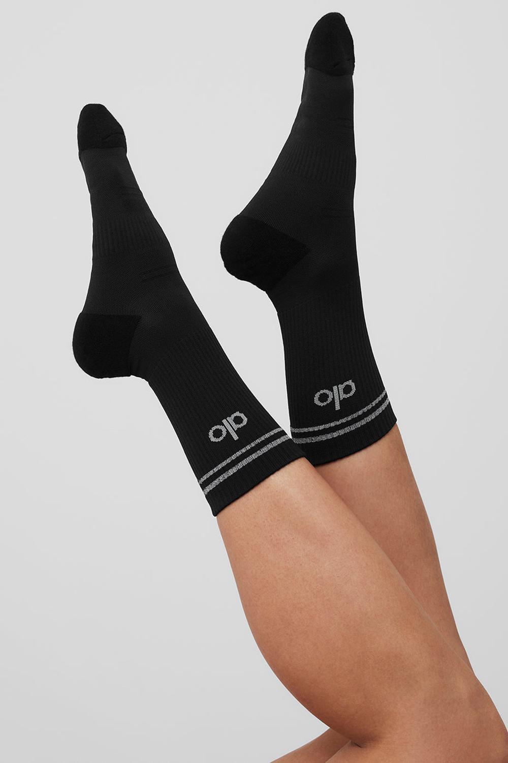 Calcetines Alo Yoga Unisex Half-Crew Performance Mujer Negras | España  QTEG-79584
