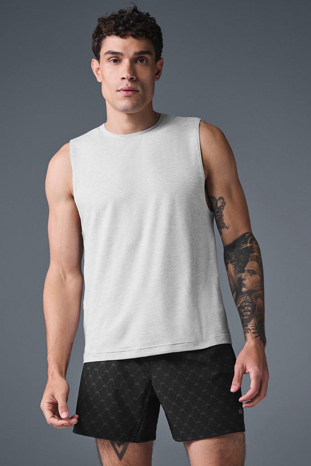 Camiseta Sin Mangas Running Alo Yoga Conquer Muscle Hombre Gris | España  YICT-36972