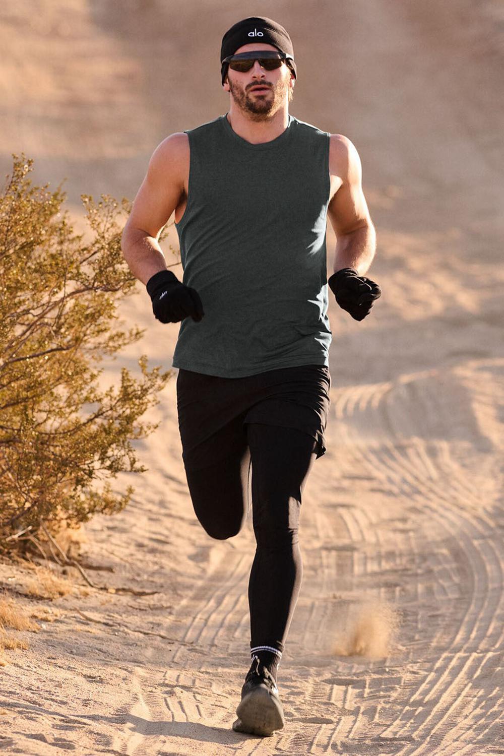 Camiseta Sin Mangas Running Alo Yoga Conquer Muscle Hombre Verde | España  LSGB-82691