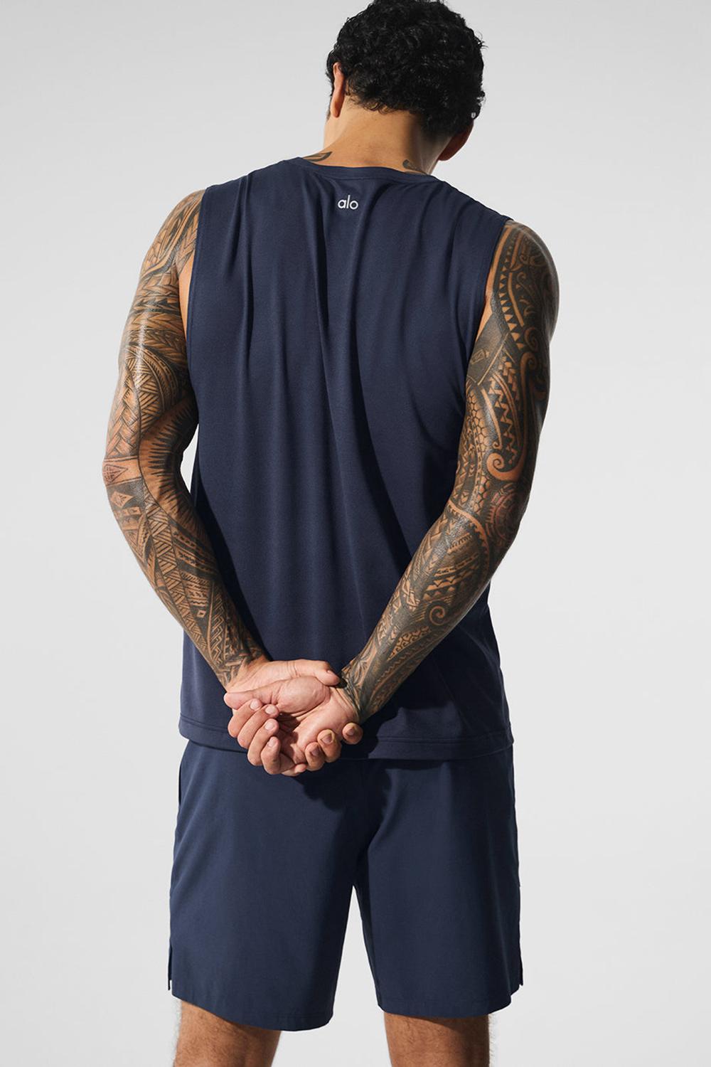 Camiseta Sin Mangas Running Alo Yoga Conquer Muscle Hombre Azul Marino | España  PZXW-95473
