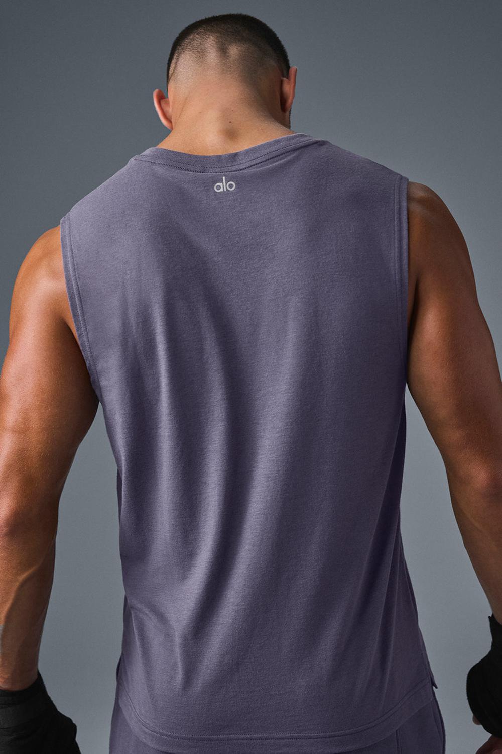 Camiseta Sin Mangas Running Alo Yoga The Triumph Muscle Hombre Italian Plum | España  ZJDM-59036