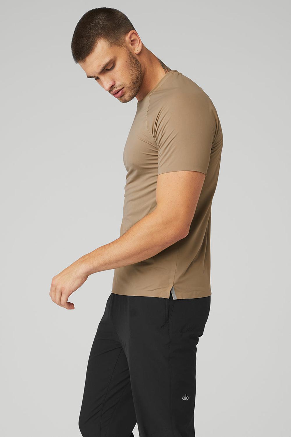 Camisetas Running Alo Yoga Idol Performance Hombre Gravel | España  GKLV-05327