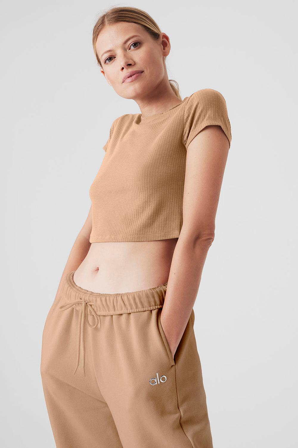 Camisetas Running Alo Yoga Ribbed Sea Coast Cropped Sleeve Mujer Toasted Almond | España  ZNSM-58930