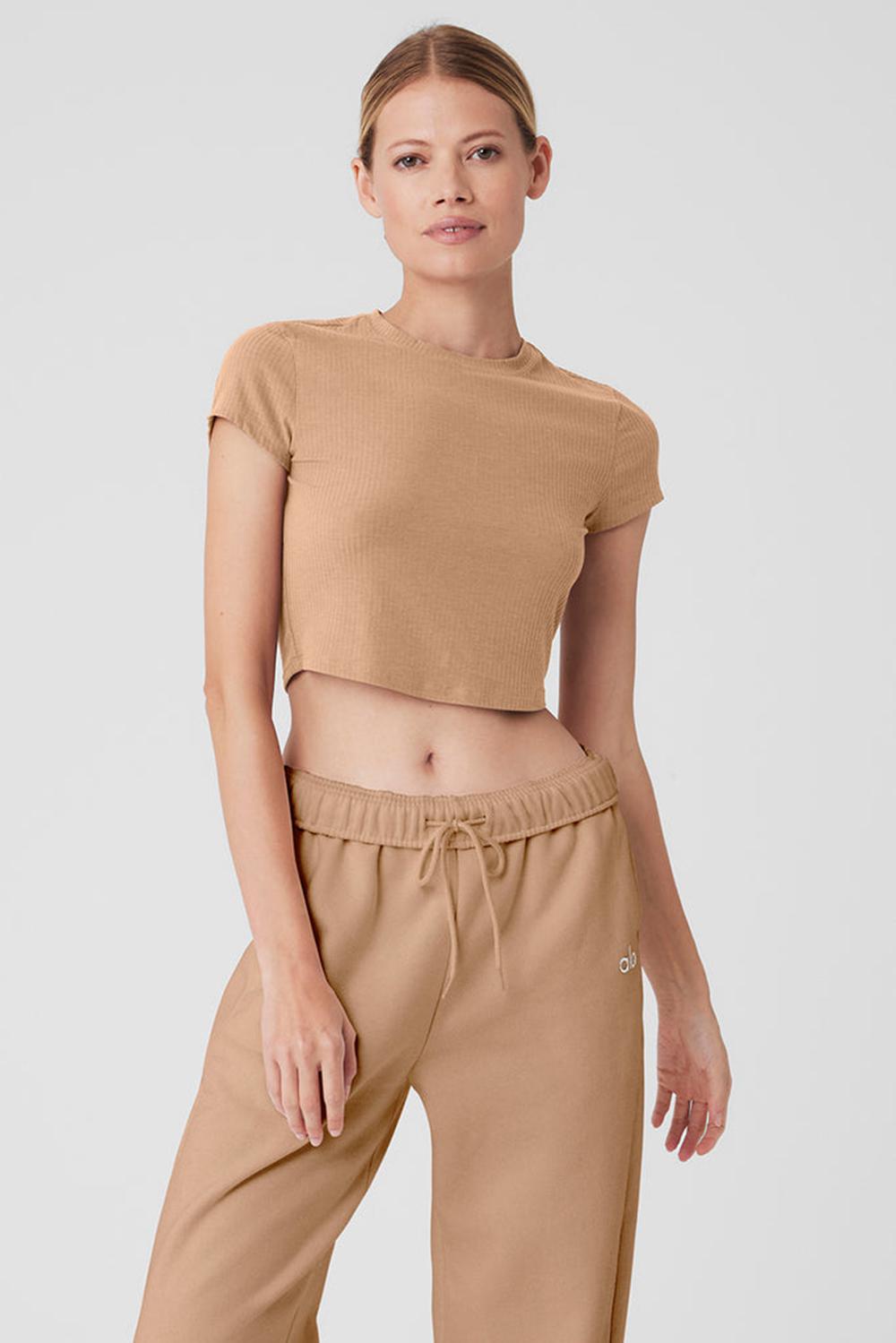 Camisetas Running Alo Yoga Ribbed Sea Coast Cropped Sleeve Mujer Toasted Almond | España  ZNSM-58930