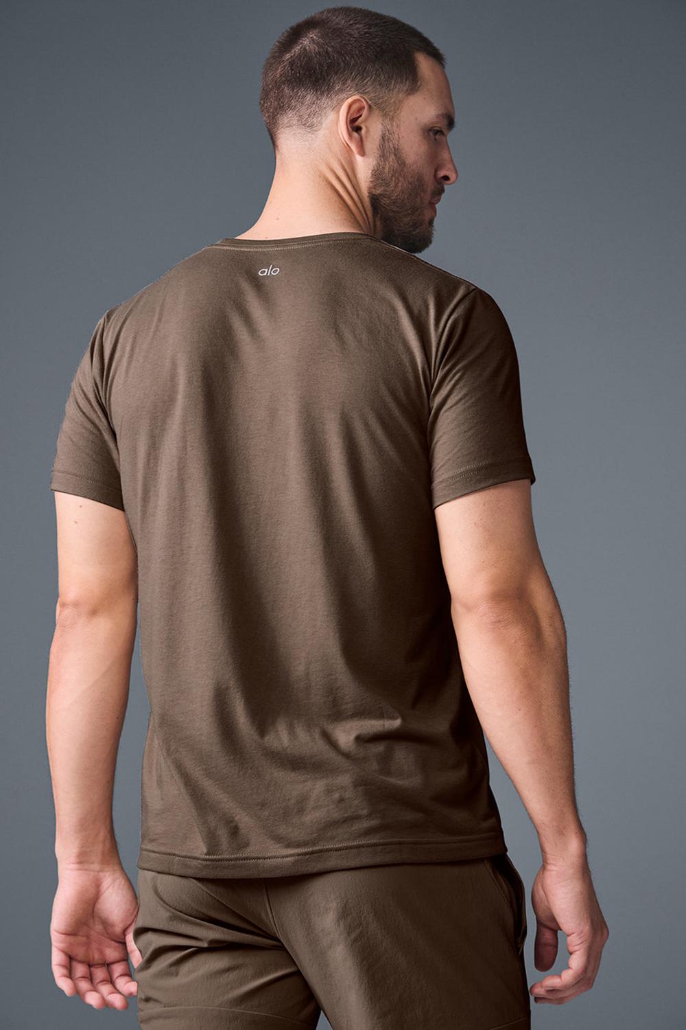 Camisetas Running Alo Yoga Triumph Hombre Espresso | España  NXJP-90741