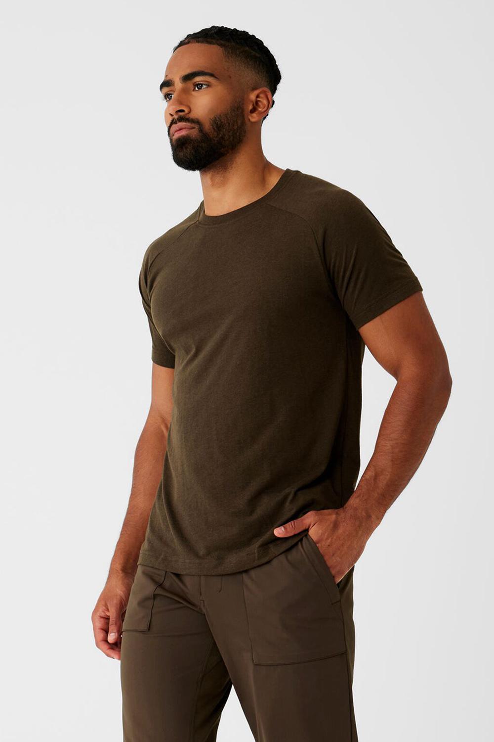 Camisetas Running Alo Yoga Triumph Raglan Hombre Espresso | España  GAZD-86105