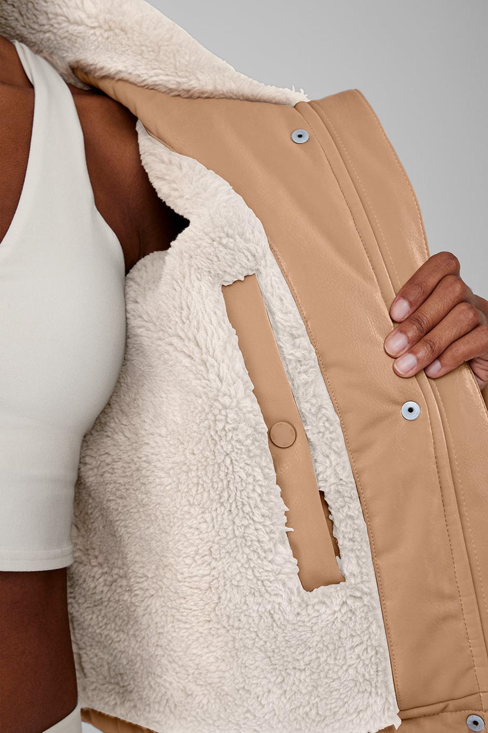 Chaqueta Puffer Alo Yoga Orion Cropped Mujer Toasted Almond | España  JNOD-57236