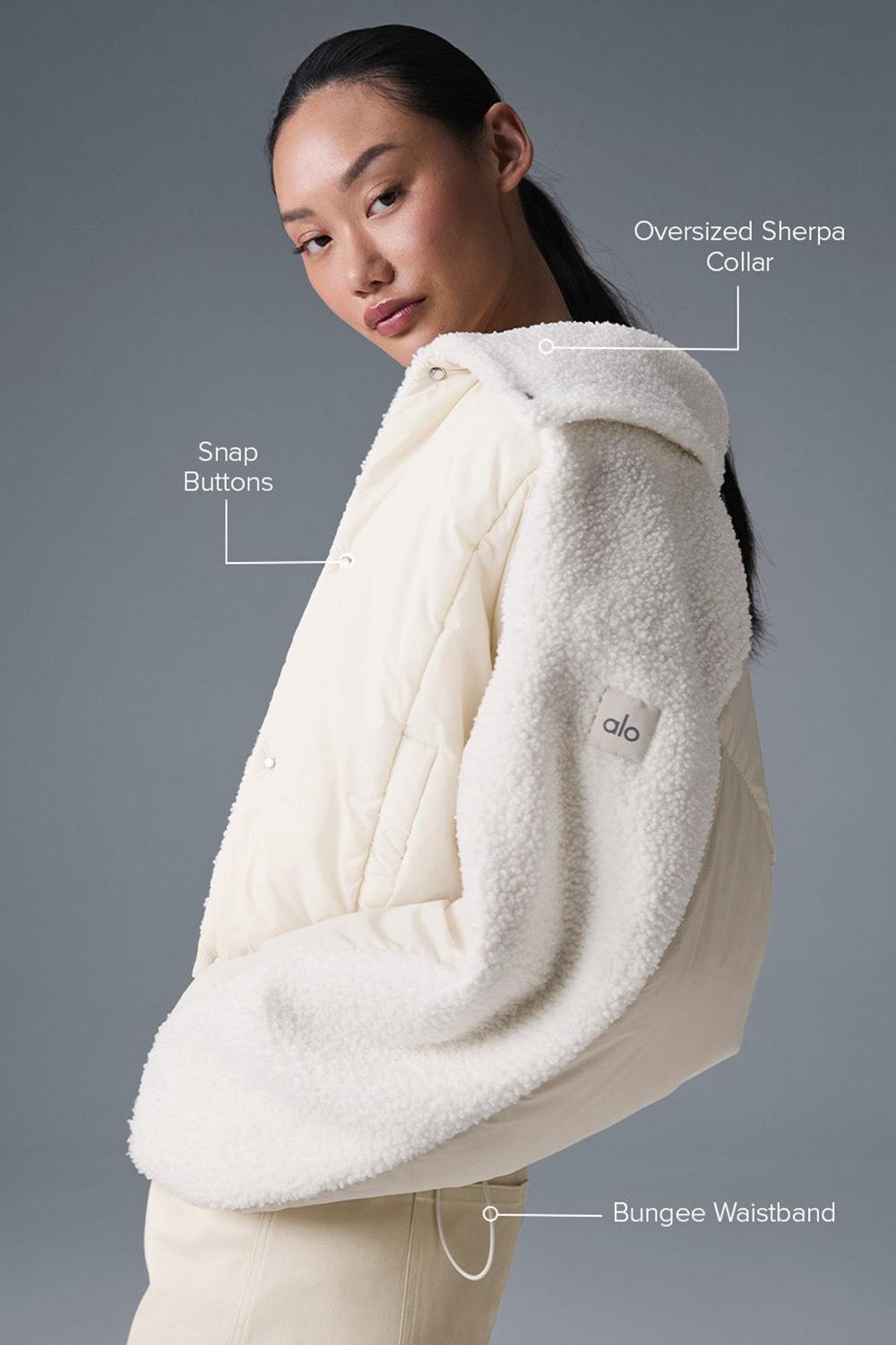 Chaqueta Puffer Alo Yoga Sherpa Cozy Escape Mujer Ivory / Ivory | España  ZIHW-75841