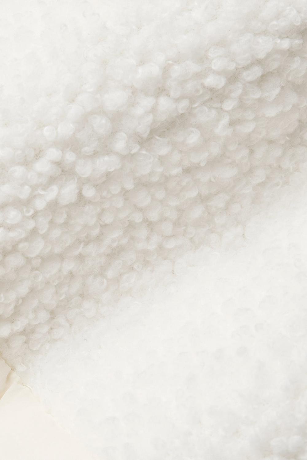 Chaqueta Puffer Alo Yoga Sherpa Cozy Escape Mujer Ivory / Ivory | España  ZIHW-75841