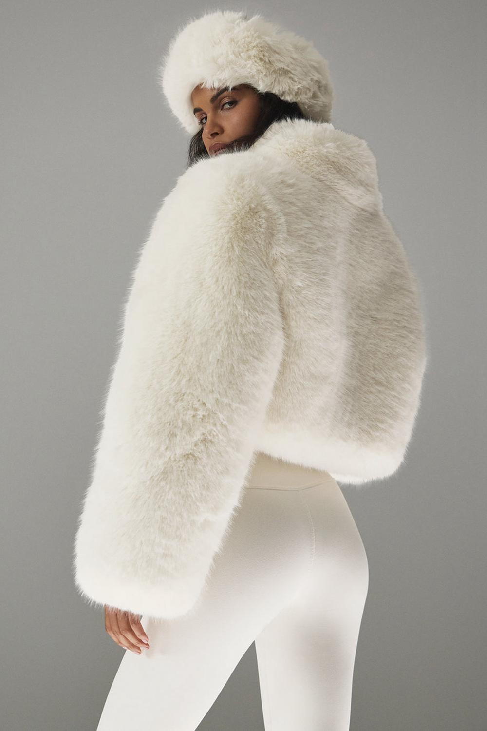 Chaquetas Alo Yoga Opulent Faux Fur Cropped Mujer Ivory | España  OLFV-35091