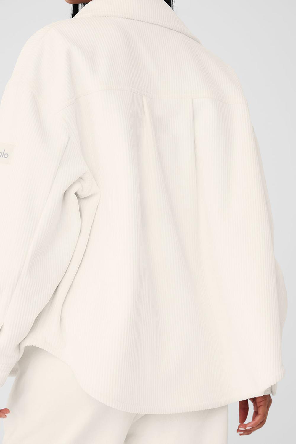 Chaquetas Alo Yoga Ribbed Velour Mountain Side Shacket Mujer Ivory | España  EQFA-19863