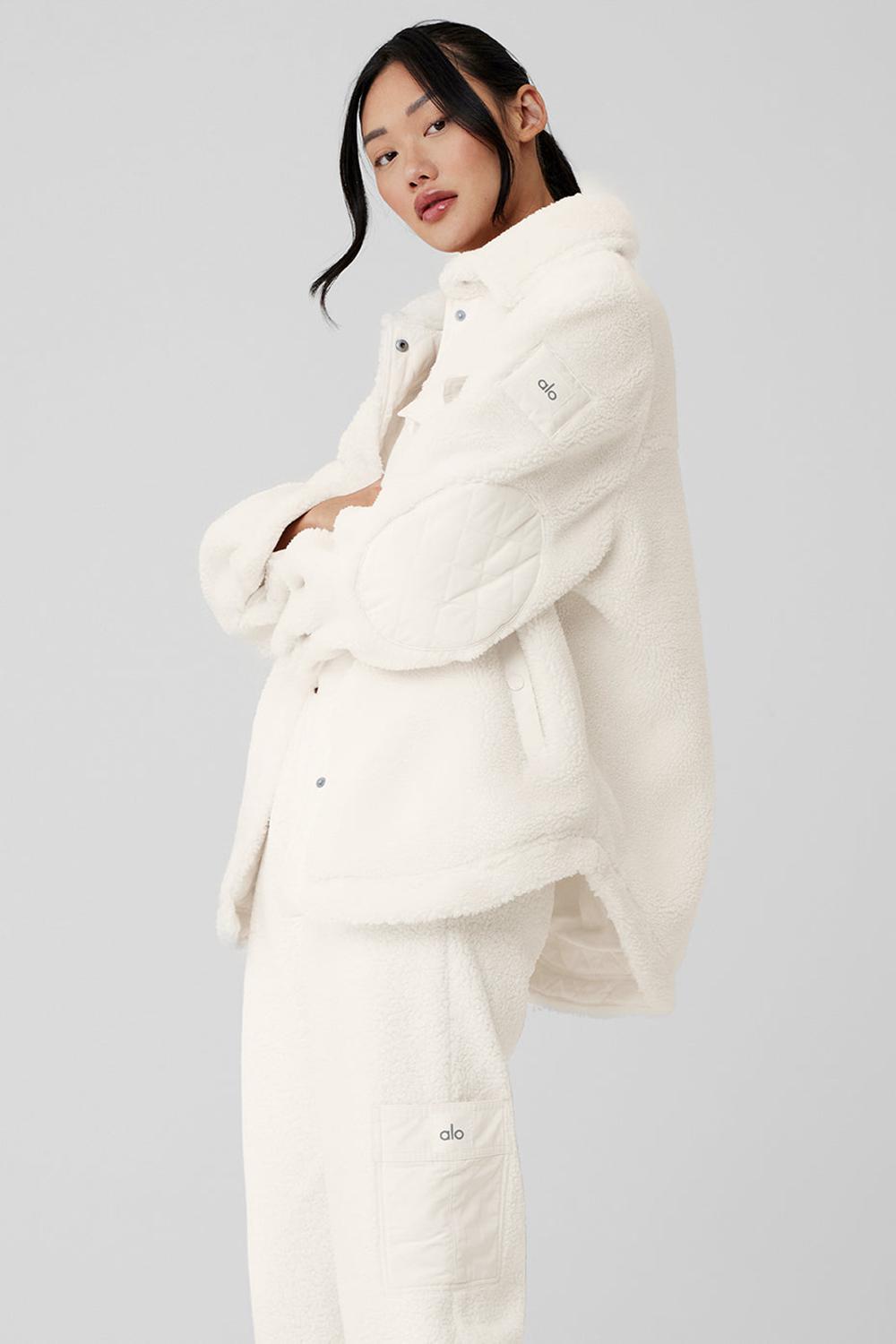 Chaquetas Alo Yoga Sherpa Edge Shacket Mujer Ivory | España  NMSO-02934