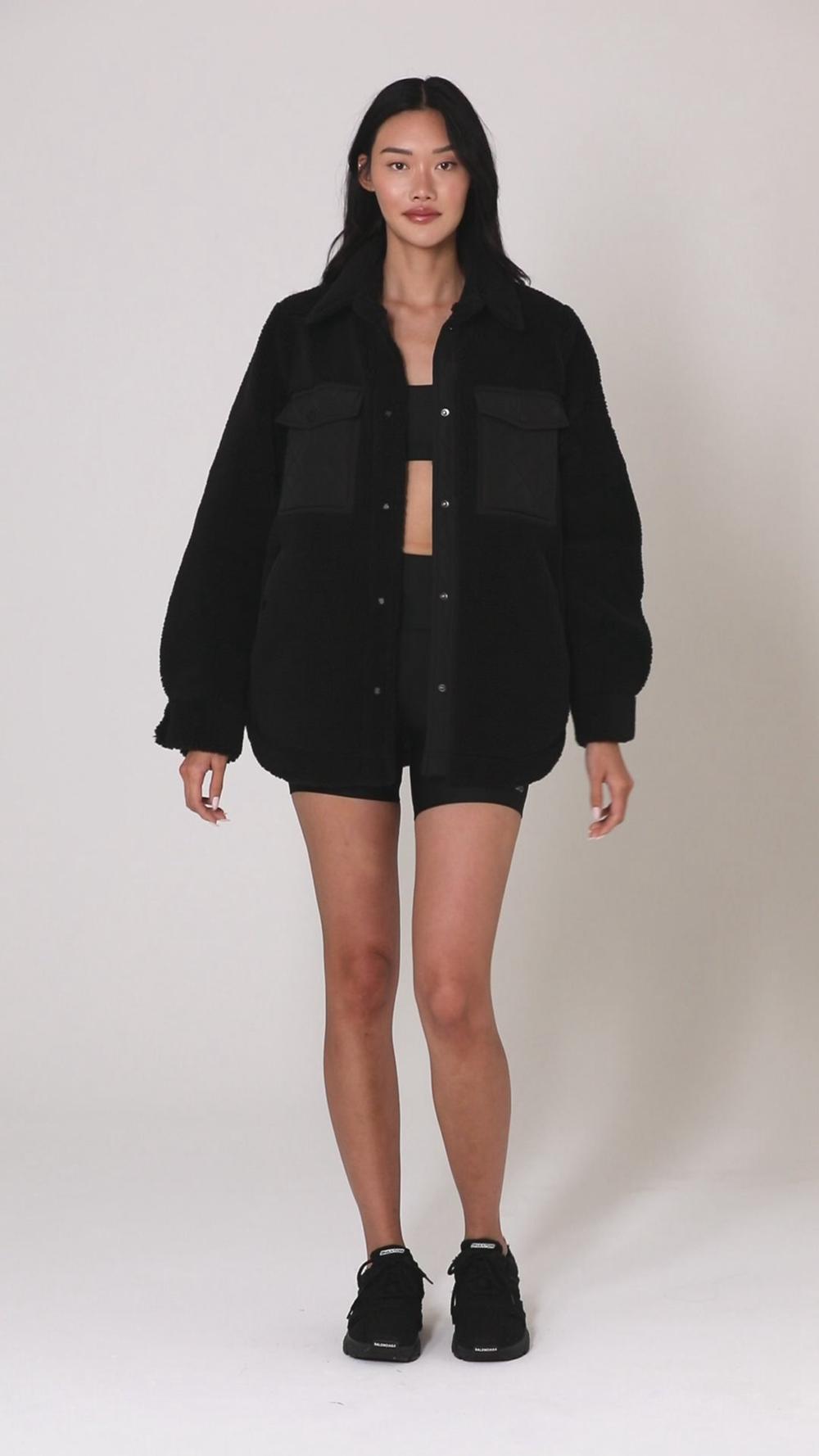 Chaquetas Alo Yoga Sherpa Edge Shacket Mujer Ivory | España  NMSO-02934