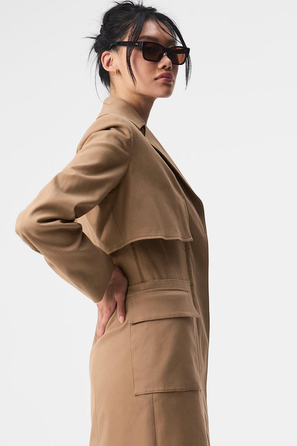 Gabardina Alo Yoga Formation Mujer Toasted Almond | España  QINM-79082