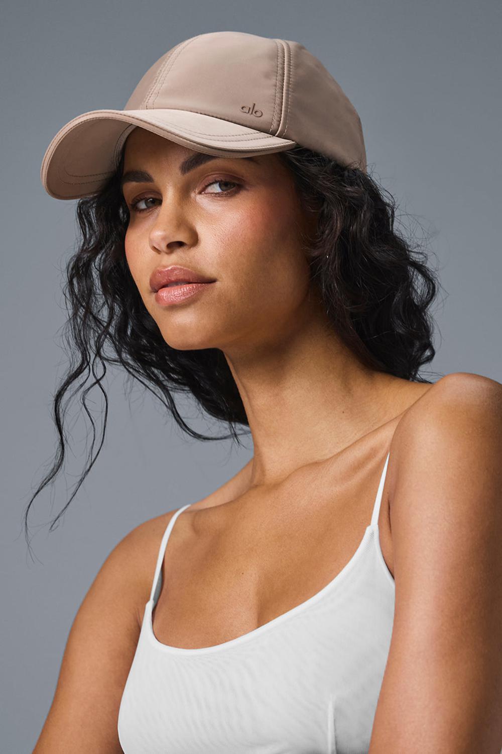 Gorras Alo Yoga Satin Off-Duty Mujer Taupe Satin | España  NQDW-91683