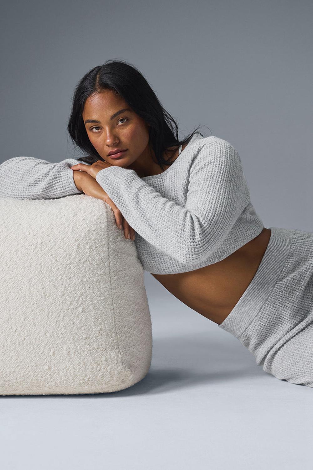 Manga Larga Alo Yoga Cashmere Plush Waffle Cropped Mujer Gris | España  BSLA-20475