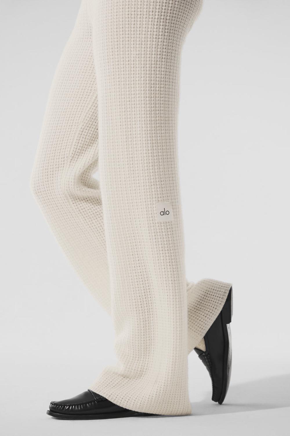 Pantalon Alo Yoga Cashmere High-Waist Plush Waffle Mujer Ivory | España  GYCP-50816