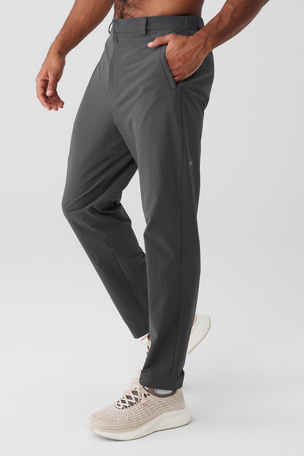 Pantalon Alo Yoga Co-Op Cropped Tech Hombre Anthracite | España  HYLG-78019