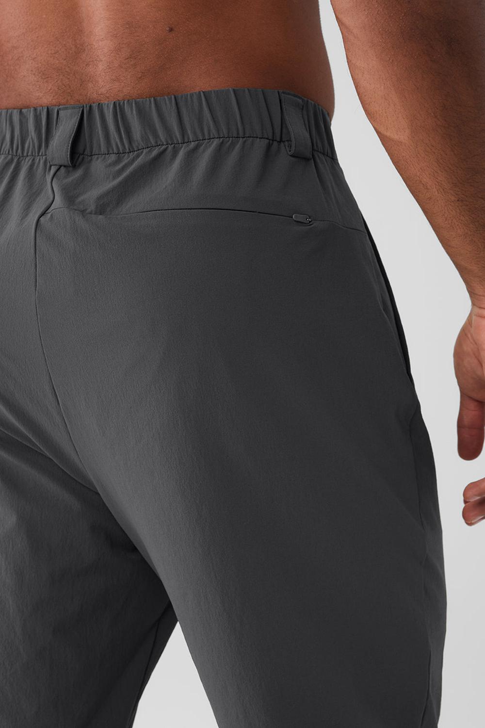Pantalon Alo Yoga Co-Op Cropped Tech Hombre Anthracite | España  HYLG-78019