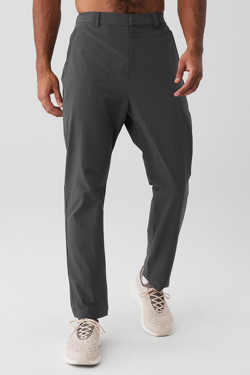 Pantalon Alo Yoga Co-Op Cropped Tech Hombre Anthracite | España  HYLG-78019