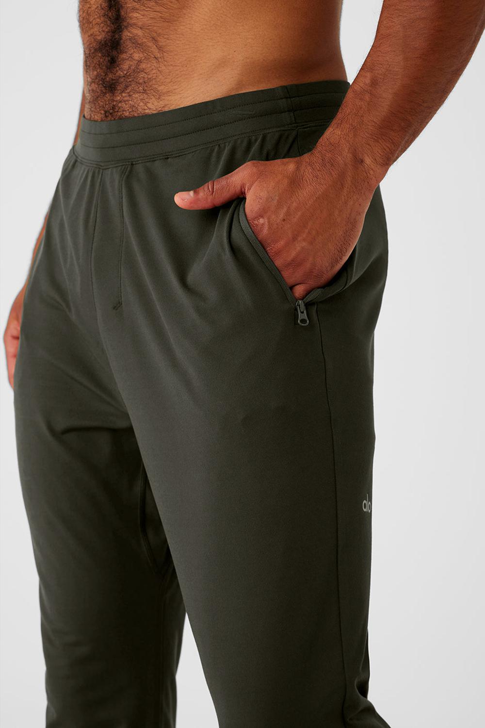 Pantalon Alo Yoga Conquer React Performance Hombre Verde | España  XVMH-97152