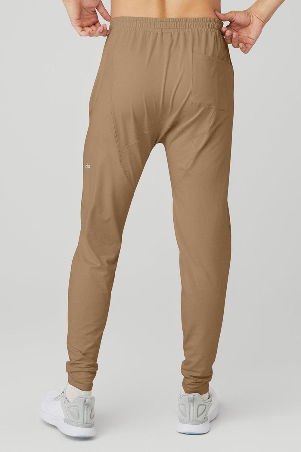 Pantalon Alo Yoga Conquer Revitalize Hombre Gravel | España  YMLP-23169