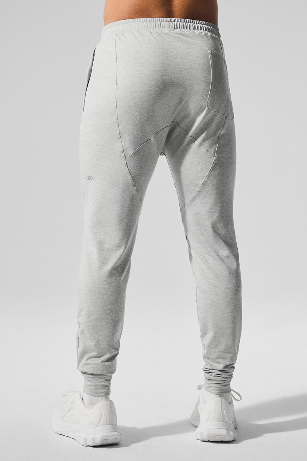 Pantalon Alo Yoga Conquer Revitalize Hombre Gris | España  KOGU-18639