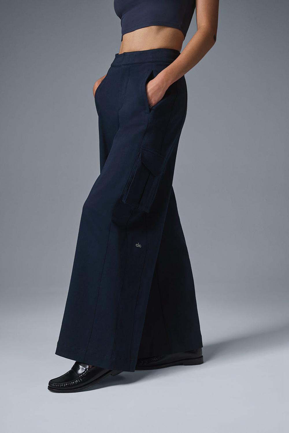 Pantalon Alo Yoga Show Off Cargo Wide Leg Mujer Azul Marino | España  LTUG-84953