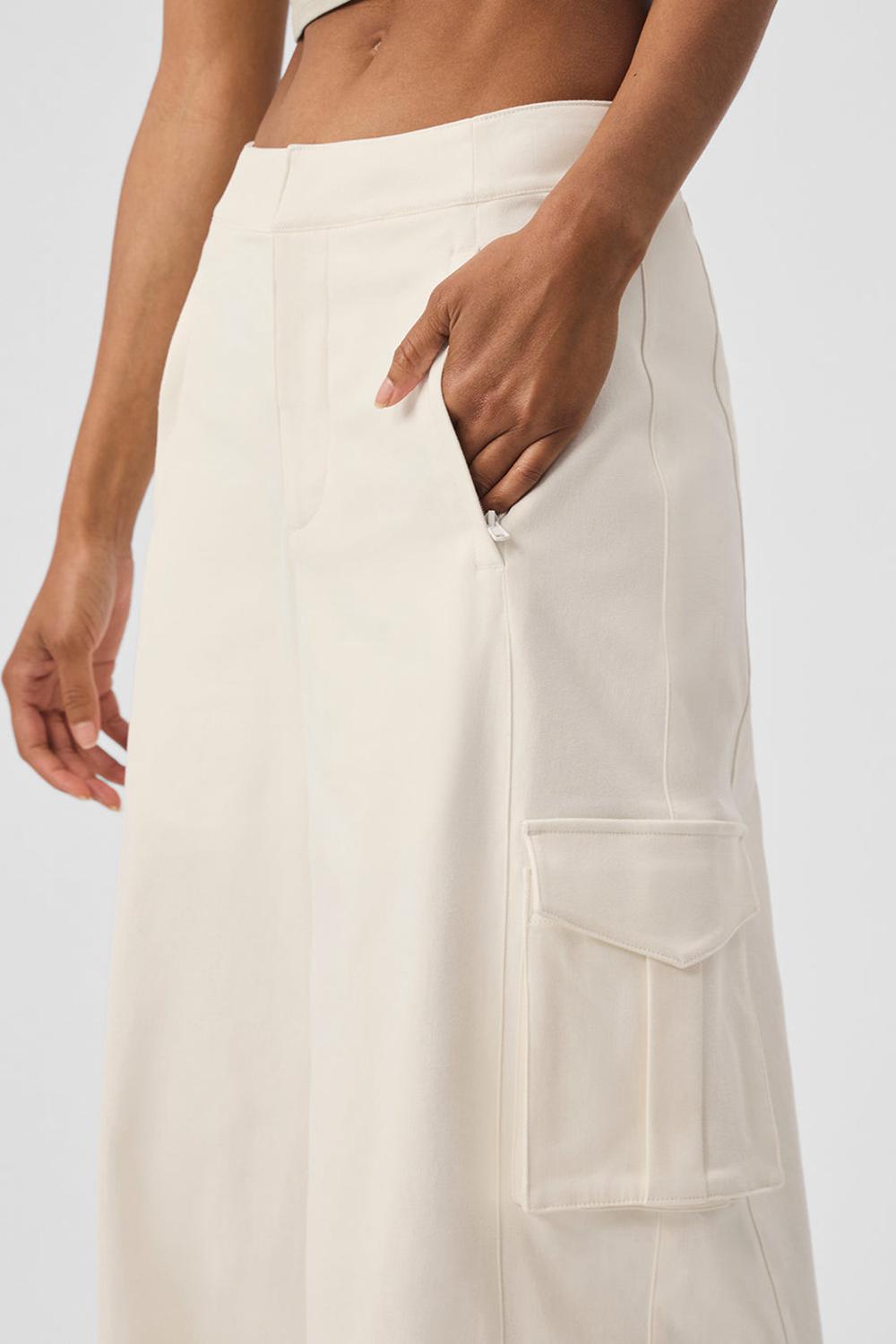 Pantalon Alo Yoga Show Off Cargo Wide Leg (Regular) Mujer Ivory | España  SARC-69270