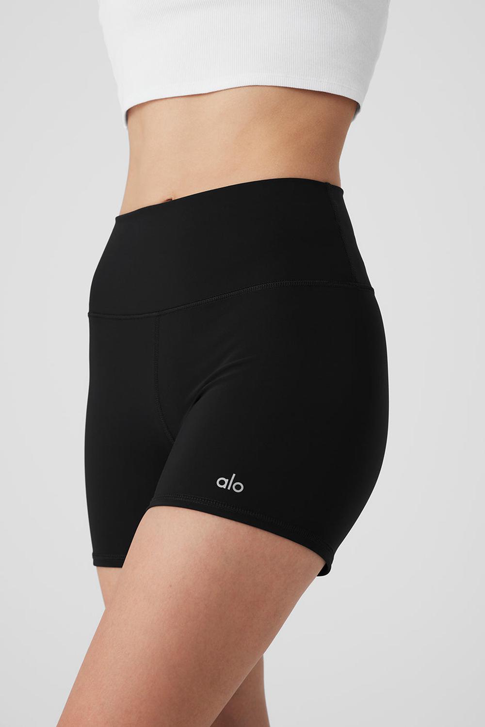 Short Alo Yoga 4