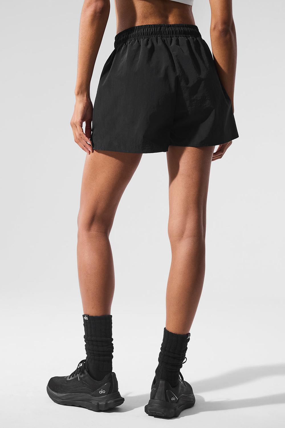Short Alo Yoga Alumni Mujer Negras | España  ADCU-24598
