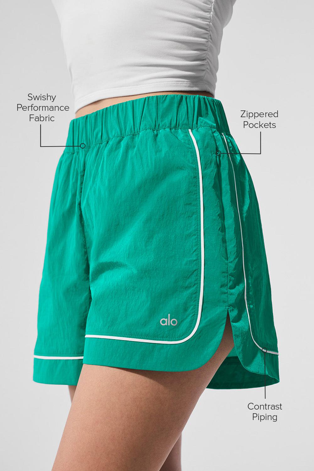 Short Alo Yoga Motivate Track Mujer Verde Blancas | España  TPEQ-37625