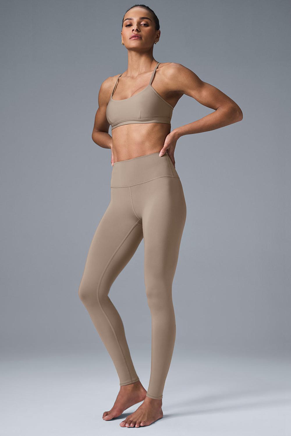 Sujetador Deportivo Alo Yoga Airlift Intrigue Mujer Gravel | España  DUFH-60183