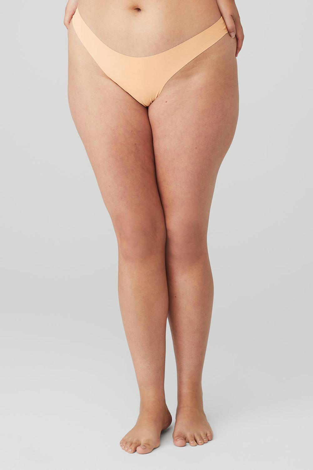 Tanga Alo Yoga Airbrush Invisible Mujer Champagne | España  VUXA-95628