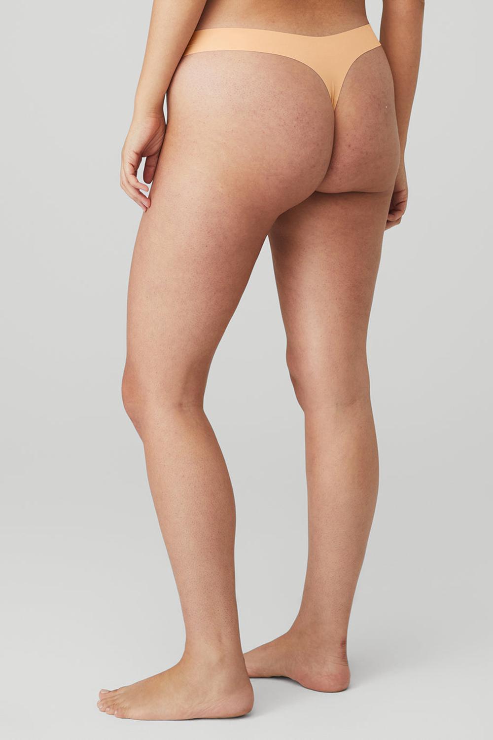 Tanga Alo Yoga Airbrush Invisible Mujer Champagne | España  VUXA-95628