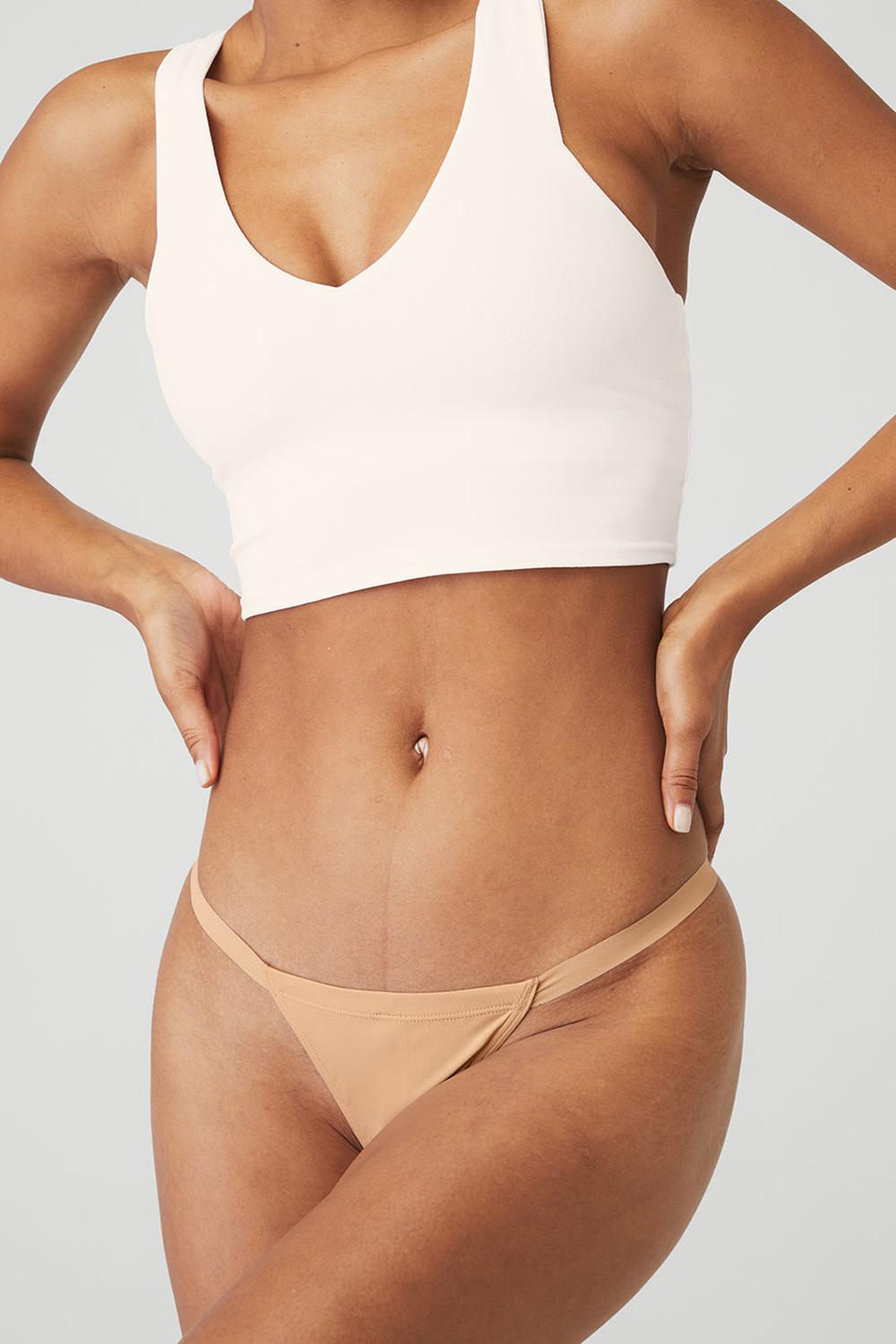 Tanga Alo Yoga Airbrush Invisible String Mujer Champagne | España  NACM-03591